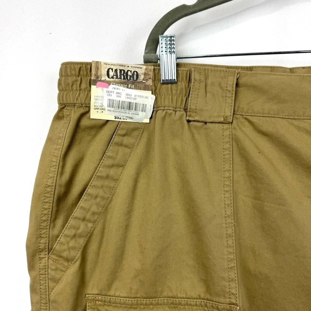 ROUNDTREE & YORKE KHAKI TAN CARGO SHORTS MENS SZ 50” X 7” CASUAL 100% COTTON NWT
